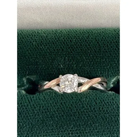 LADIES 14K GOLD ENGAGEMENT RING 14KT Solitaire. Size 9 1/2 - Picture 4 of 16